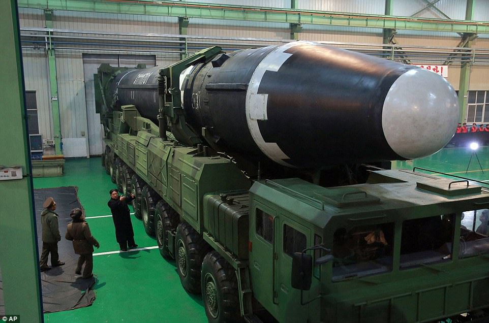 Νότια Κορέα: Ο νέος πύραυλος του Κιμ Γιονγκ Ουν μπορεί να χτυπήσει και την Ουάσινγκτον