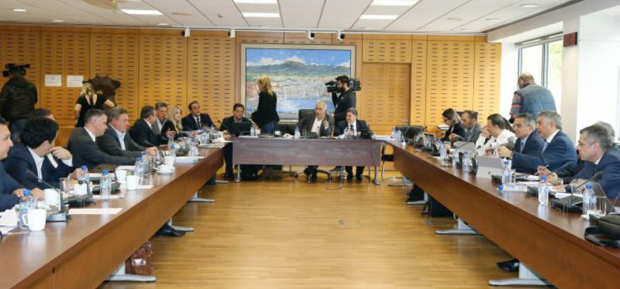 Λύση για το κλείσιμο ή συμψηφισμό λογαριασμών ζητεί η Επιτροπή Ελέγχου από πρώην ΣΚΤ και Ελληνική 