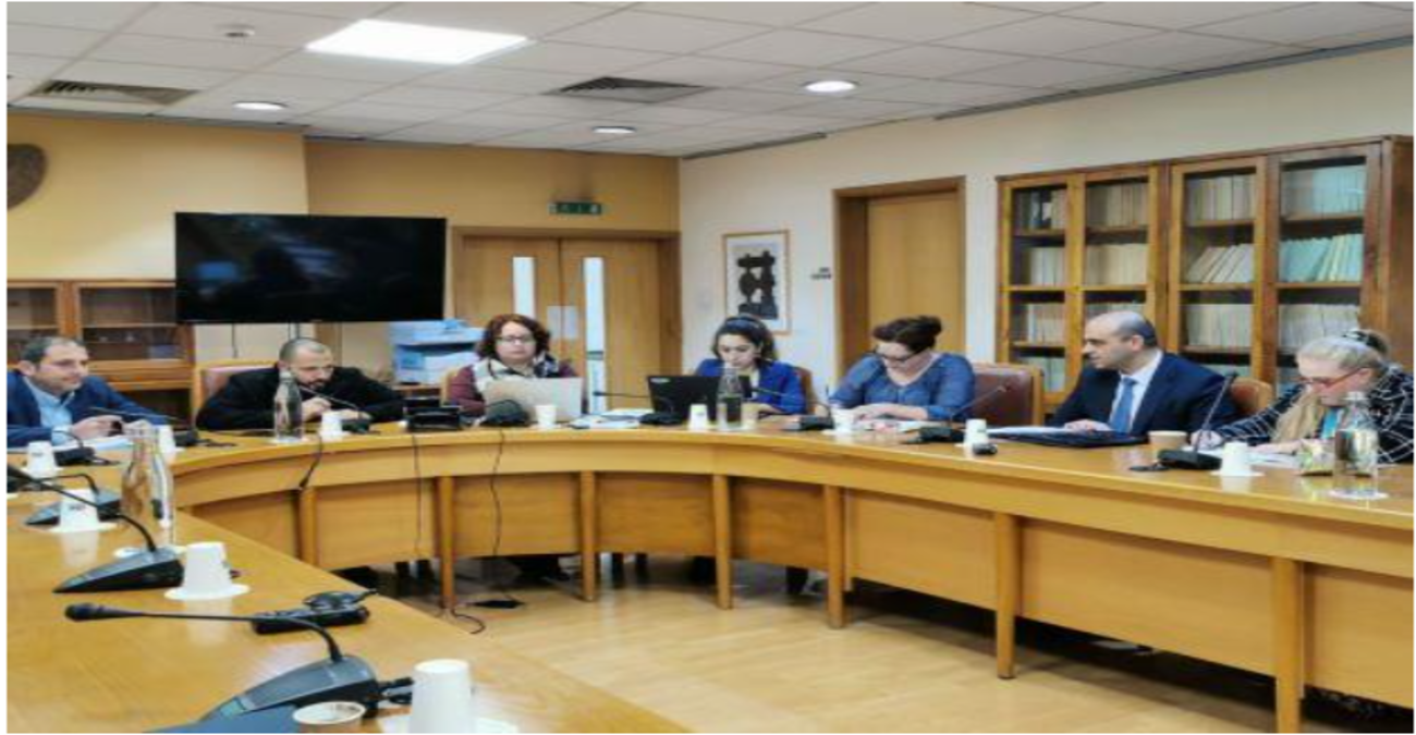 Εν παρουσία τεσσάρων Υπουργών η συνεδρία της Επιτροπής για το Δημογραφικό - Συζητούν ολιστική προσέγγιση 