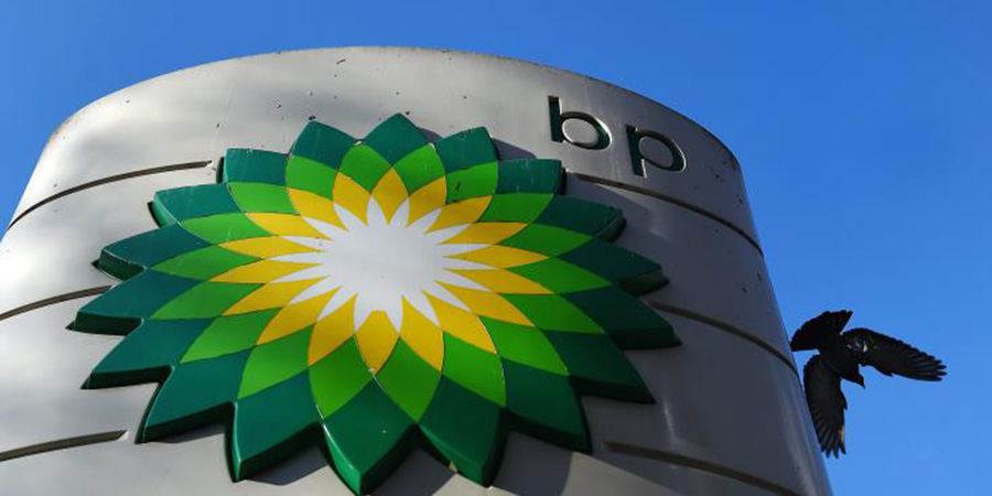 10.000 θέσεις εργασίας κόβει η BP