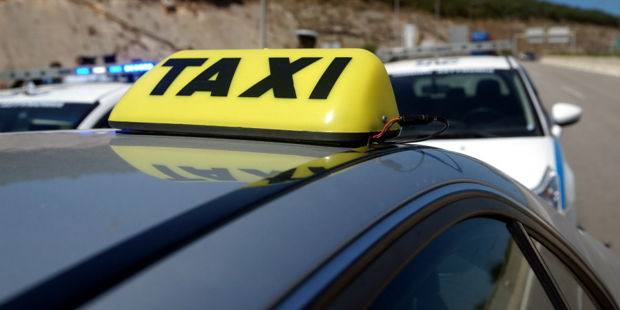 ΚΥΠΡΟΣ: Ταξιτζίδες … μαϊμού – Μεταφέρουν κόσμο με το αυτοκίνητό τους και χρεώνουν
