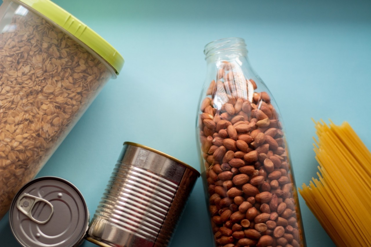 Τρόφιμα μακράς διαρκείας: Ποια χρειάζεται να έχουμε στο ντουλάπι μας