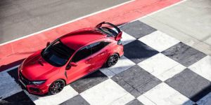 Το Honda Civic Type-R θέλει να κατακτήσει  τις πίστες της Ευρώπης