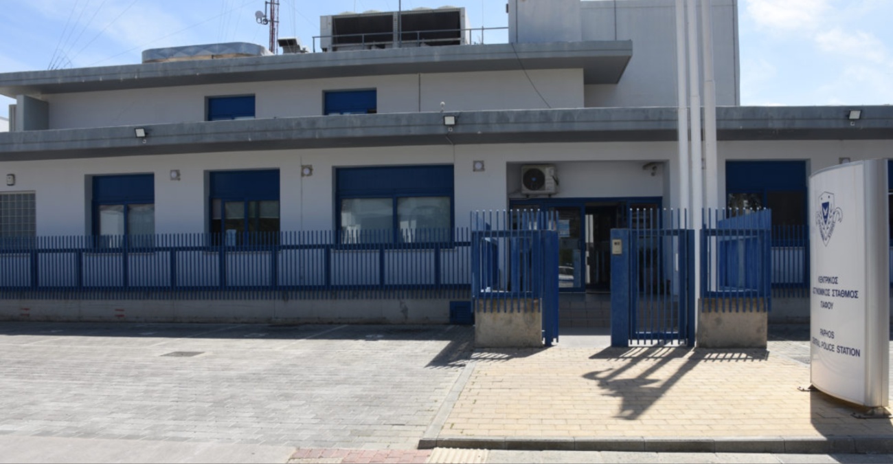 Συνελήφθη και τρίτο πρόσωπο για την επίθεση κατά τουριστών στην Πάφο – Χειροπέδες σε 15χρονο