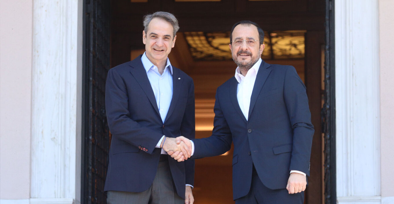 Τηλεφωνική επικοινωνία Χριστοδουλίδη με Μητσοτάκη - Στο επίκεντρο η επανέναρξη διαπραγματεύσεων για το Κυπριακό