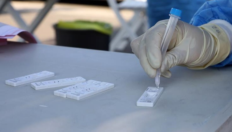 Παραγγέλθηκαν ακόμη 400.000 rapid test αντιγόνου - Συνεχίζονται οι δειγματοληψίες και σήμερα
