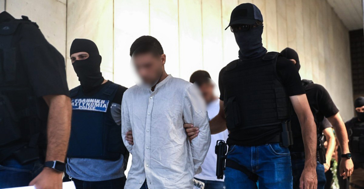 Αγία Παρασκευή: Στον ανακριτή σήμερα οι πέντε κατηγορούμενοι για τη δολοφονία του Πολωνού καθηγητή