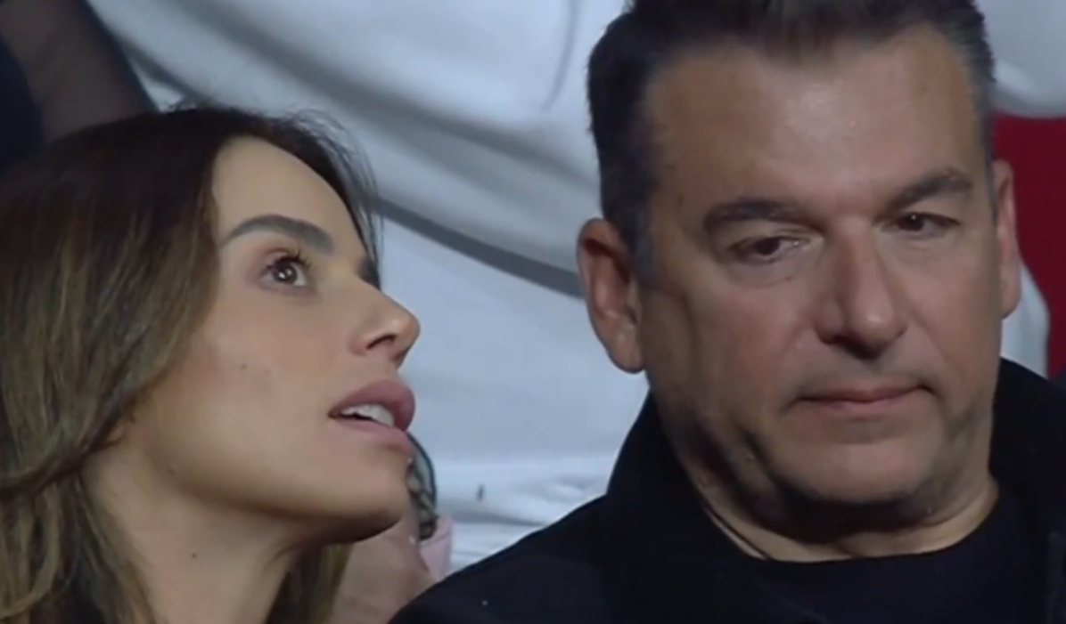 Λιάγκας - Αντωνά: Η αμηχανία τους όταν τους γιούχαραν οι φιλάθλοι του Ολυμπιακού (βίντεο)