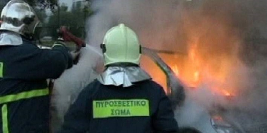 Τραγωδία στη Θεσσαλονίκη: Φωτιά σε εν κινήσει όχημα, απανθρακώθηκε ο οδηγός
