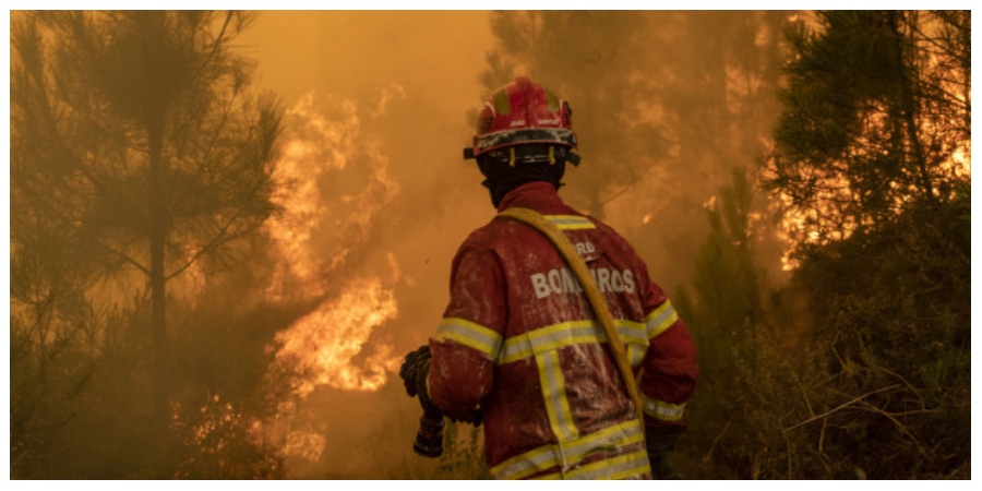 ΠΟΡΤΟΓΑΛΙΑ: Χιλιάδες πυροσβέστες δίνουν μάχη για κατάσβεση μεγάλης πυρκαγιάς