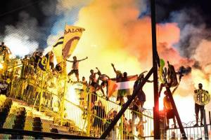 ΒΙΝΤΕΟ: To… πάρτι των ΑΕΛιστών στο «Κλεάνθης Βικελίδης»