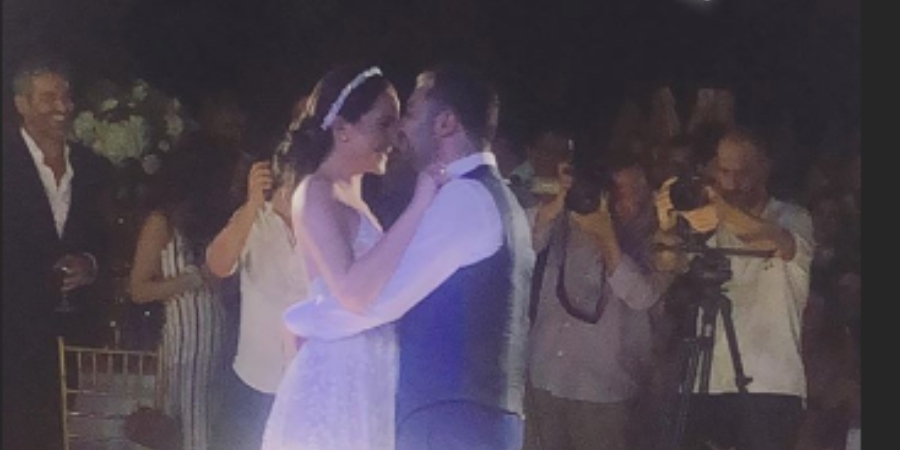 Κύπριοι επώνυμοι παντρεύτηκαν στην Αγία Νάπα – ΦΩΤΟΓΡΑΦΙΕΣ από τον εντυπωσιακό γάμο
