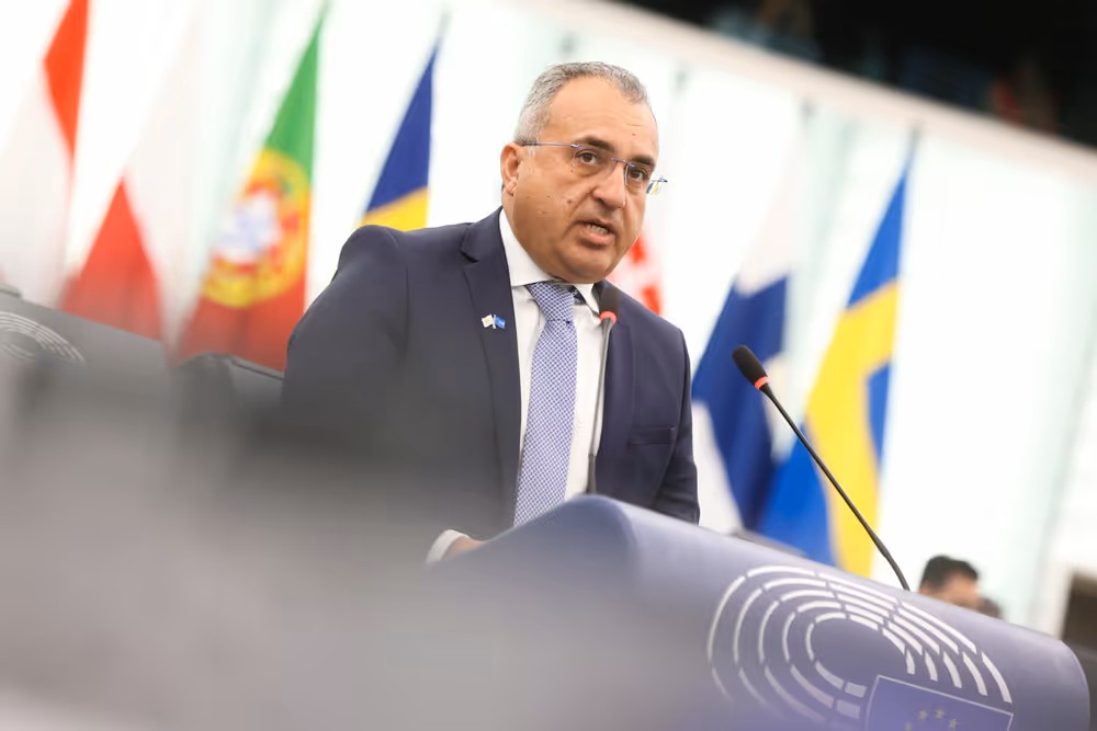 Φον ντερ Λάιεν σε Χατζηπαντέλα: «Καμία αποζημίωση σε κτηνοτρόφους στα κατεχόμενα για τον αφθώδη πυρετό» - Στο επίκεντρο η μη τήρηση των κτηνιατρικών πρωτοκόλλων