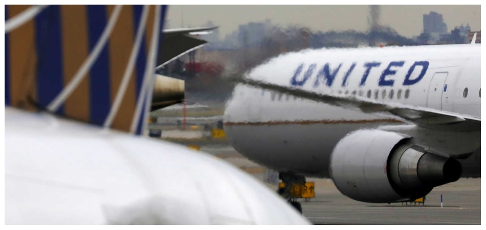 Ασθενής με κορωνοϊό πέθανε «στον αέρα»: Πανικός σε πτήση της United Airlines