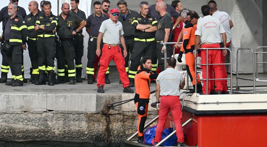 Παλέρμο: Έξι οι νεκροί από το ναυάγιο - Εντοπίστηκαν πέντε σοροί, η μία δεν έχει ανασυρθεί από το σκάφος