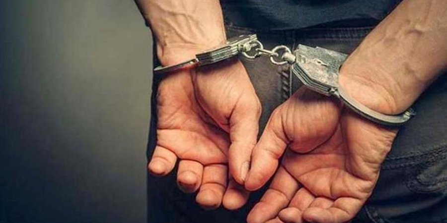 Σύλληψη 35χρονου:  Βρήκαν στο όχημα του κλεμμένο αεροβόλο και χρυσαφικά