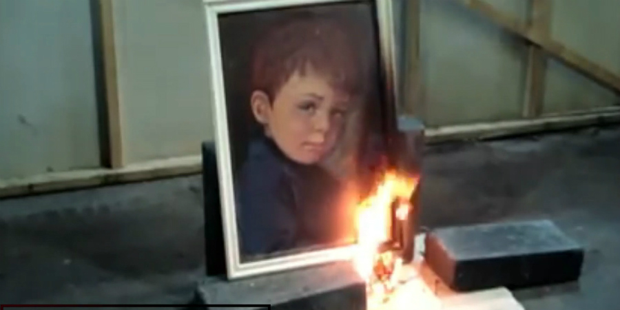 ΚΥΠΡΟΣ - ΕΚΠΟΜΠΗ: Ο καταραμένος πίνακας που δεν καιγόταν – Η ανατριχιαστική ιστορία του αγοριού που έκλαιγε -VIDEO