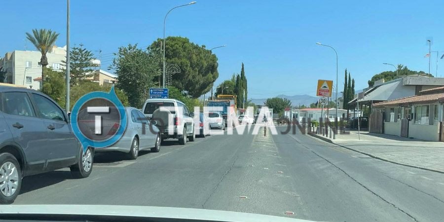 Χαμός με ουρές στο οδόφραγμα – Σπεύδουν στα κατεχόμενα πρωινιάτικα οι Κύπριοι – ΦΩΤΟΓΡΑΦΙΕΣ 