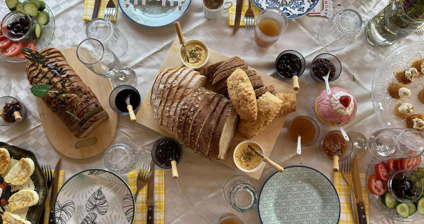 Brunch αλά… κυπριακά – Ένα στέκι στο βουνό ανοίγει την όρεξη με το δικό τους «μπούκωμα» - Δείτε φωτογραφίες