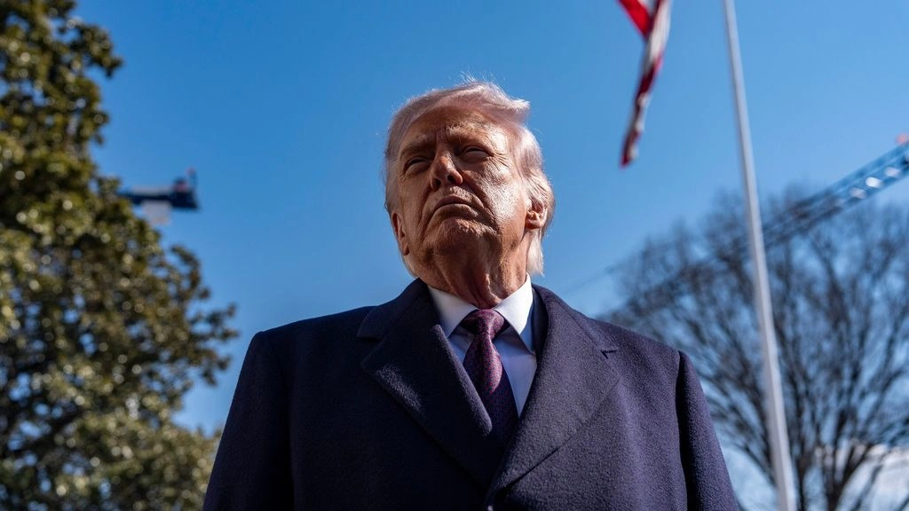 Τραμπ: «Ο πόλεμος στο Ιράν μπορεί να διαρκέσει έως και τέσσερις εβδομάδες - Δεν μπορώ να σας το πω αυτό»