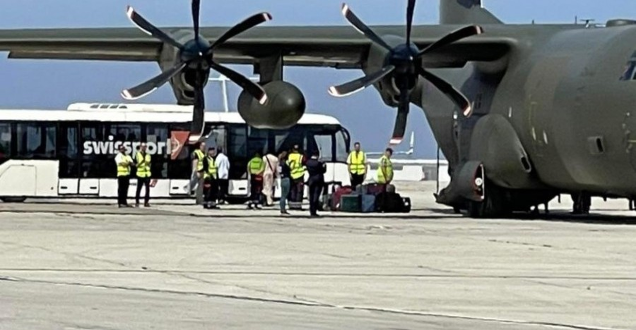 Στους 2.350 οι ξένοι υπήκοοι που απομακρύνθηκαν από το Σουδάν μέσω Κύπρου