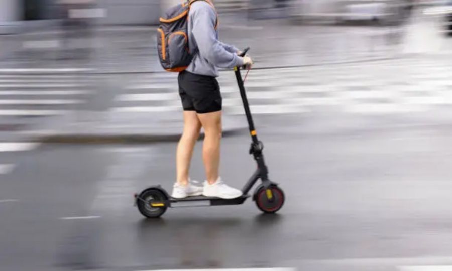 SOS για τα scooters στην Κύπρο: Δεν βάζουμε μυαλό - Πάνω από 5.000 καταγγελίες και δύο νεκροί
