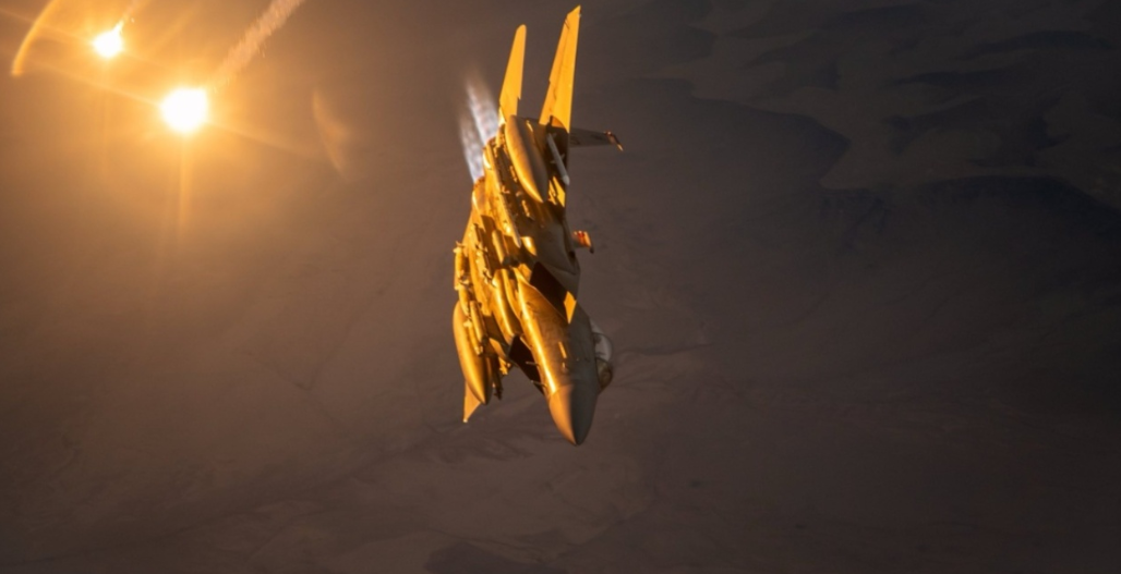 VIDEO - «Hawkeye Strike»: Οι ΗΠΑ πλήττουν τον ISIS στη Συρία σε επιχείρηση εκδίκησης για τον θάνατο δύο Αμερικανών στρατιωτών