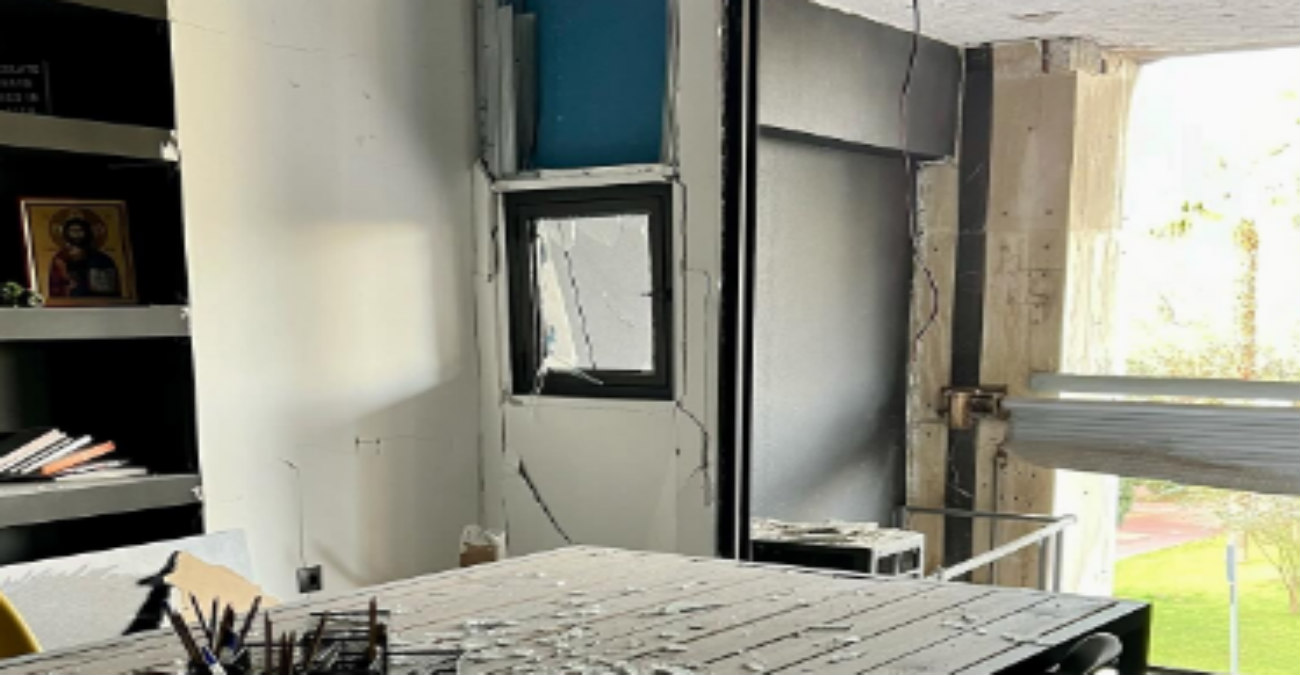 Η έκρηξη βόμβας στον Πειραιά κατέστρεψε τα γραφεία site γνωστής δημοσιογράφου