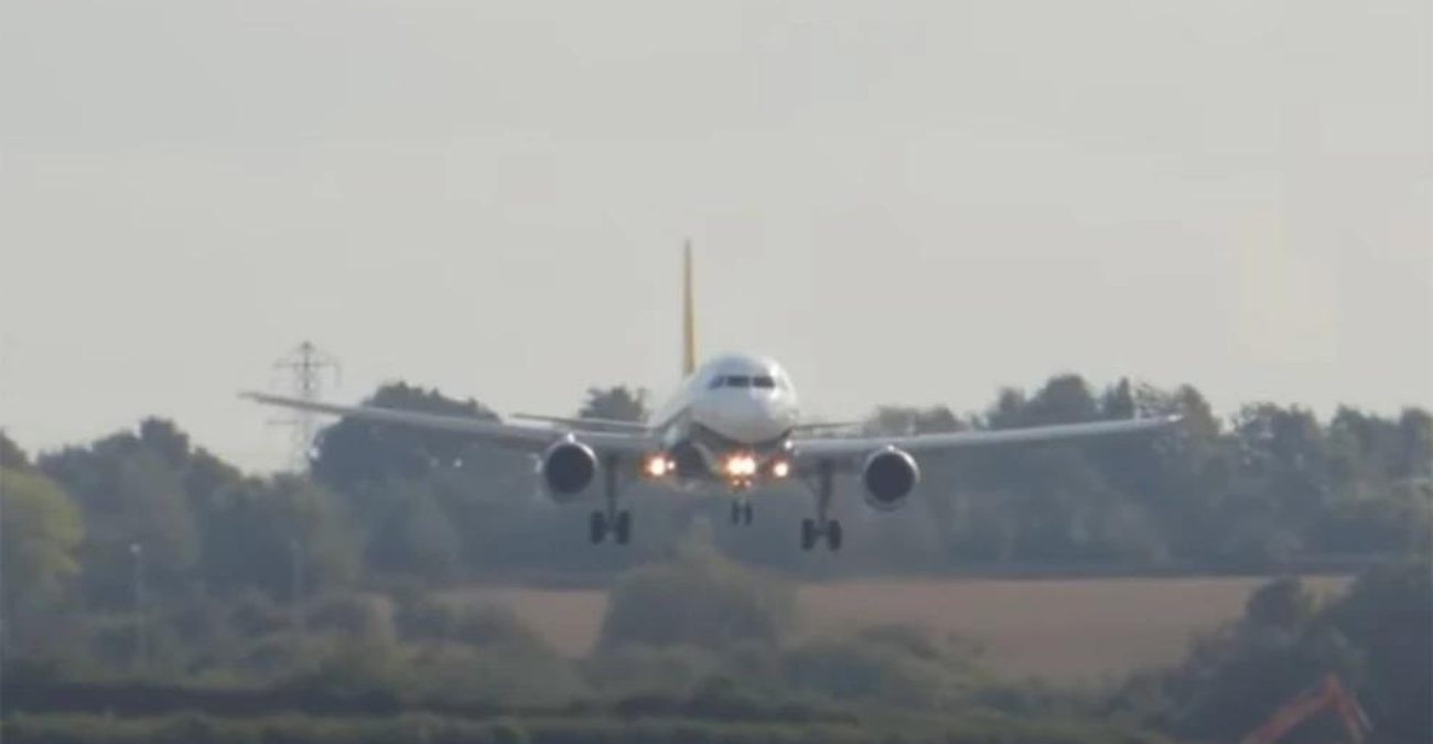 Απογειώσεις και προσγειώσεις αεροπλάνων, αυξημένης δυσκολίας - Βίντεο