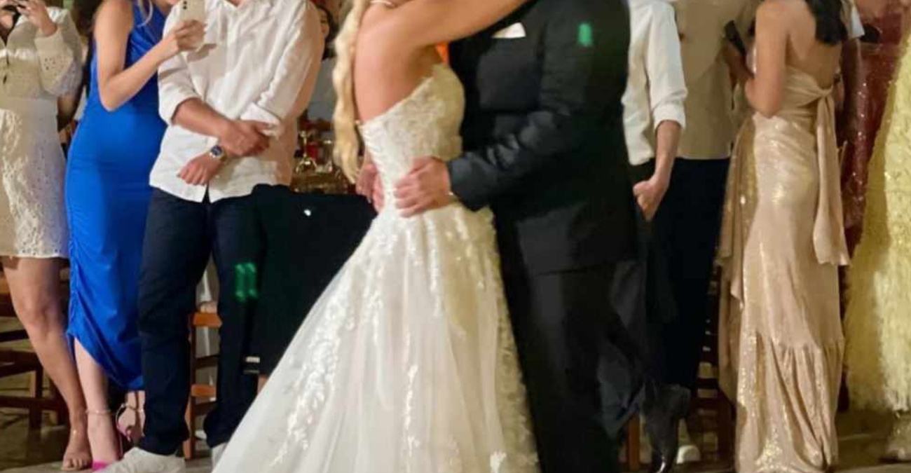 Παντρεύτηκε γνωστή Κύπρια δημοσιογράφος - Δυο χρόνια μετά από την πρόταση γάμου