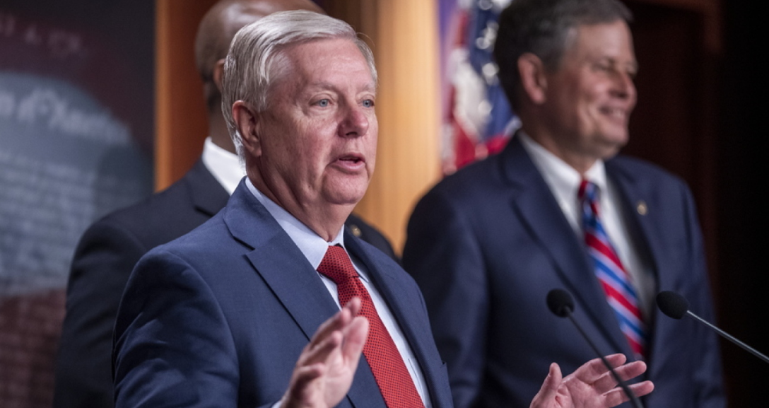 Πρωτοφανές περιστατικό με τραμπικό γερουσιαστή: Πρόσβαλε την πρωθυπουργό της Δανίας - Την αποκαλούσε «κυρούλα»