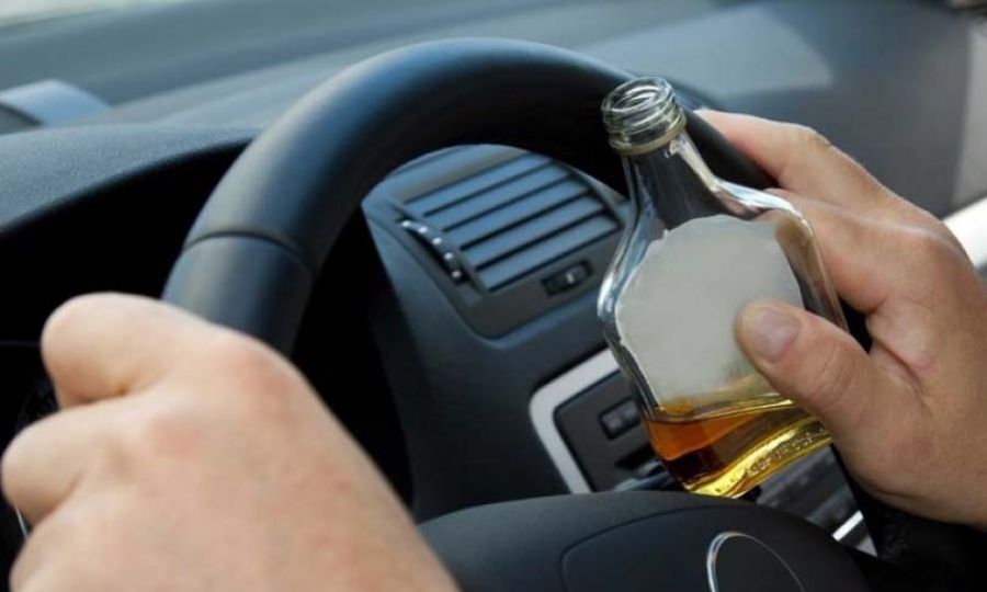 Τράκαρε… μεθυσμένος: 130mg% αλκοόλης τον οδήγησαν στο κρατητήριο