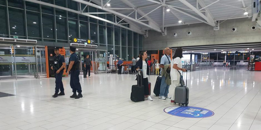 Αφρικανός προσπάθησε να ταξιδέψει στο Βέλγιο από το αεροδρόμιο Πάφου με...γαλλικό διαβατήριο