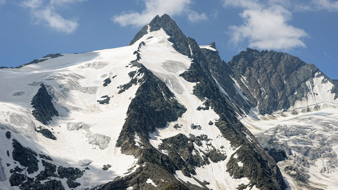 Βίντεο - Φρίκη στην Αυστρία: Ορειβάτης άφησε τη σύντροφό του στο ψηλότερο βουνό της χώρας για να φέρει βοήθεια και αυτή πέθανε από το κρύο