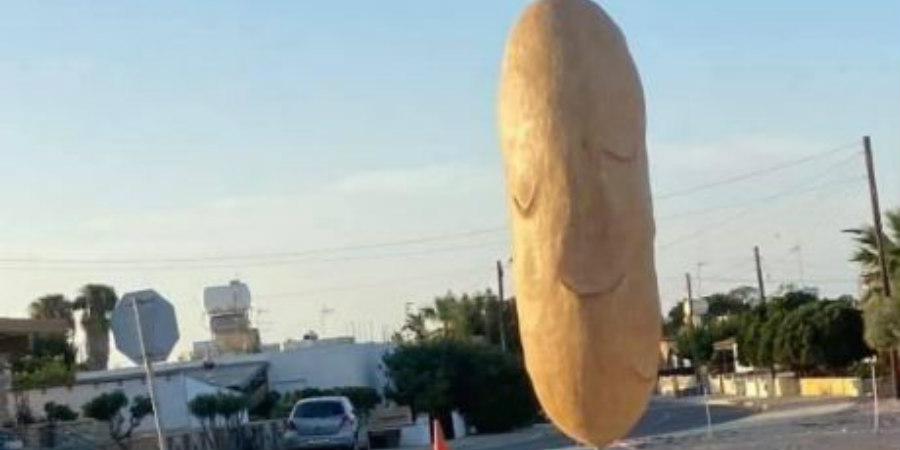 Ο κατασκευαστής της 'Big Potato' σχολιάζει τις απίστευτες αντιδράσεις - Επόμενο έργο γαίδαρος φορτωμένος με σταφύλια;