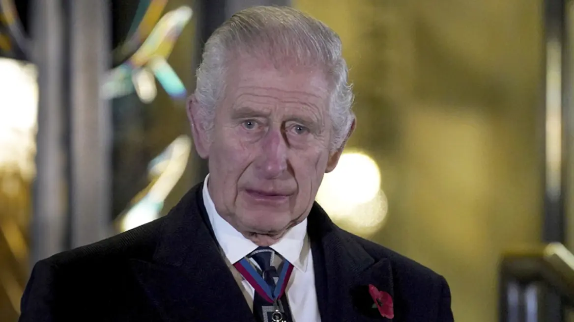Βασιλιάς Κάρολος: Δημοσίευμα ταράζει τη Βρετανία - «Έχει καρκίνο στο πάγκρεας και δύο χρόνια ζωής»