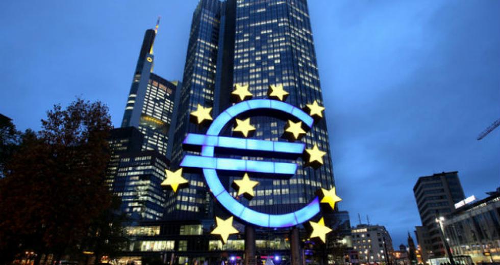 Στο -0,5% μείωσε η ΕΚΤ το επιτόκιο αποδοχής καταθέσεων, νέο πρόγραμμα αγοράς ομολόγων