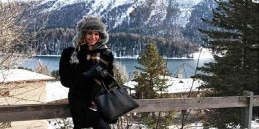 Κι άλλο χλιδάτο ταξίδι για την Στέλλα Δημητρίου και τον επιχειρηματία της καρδιάς της - Τους πρόδωσε ένα παγκάκι στο St Moritz - ΦΩΤΟΓΡΑΦΙΕΣ