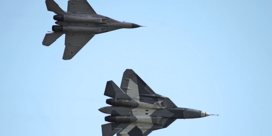 Αμερικανο-ρωσικές «αερομαχίες» πάνω από τη Μεσόγειο