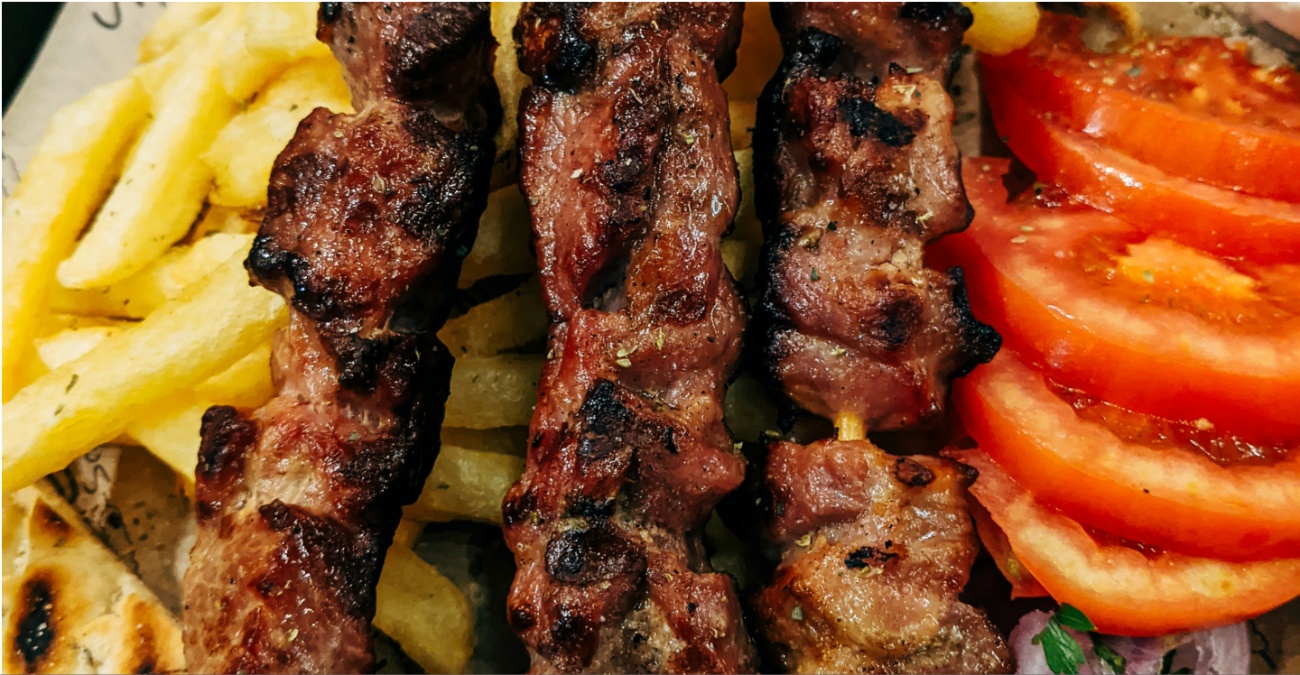 Μια νέα, αυθεντική πρόταση για κυπριακό σουβλάκι στην καρδιά της πόλης