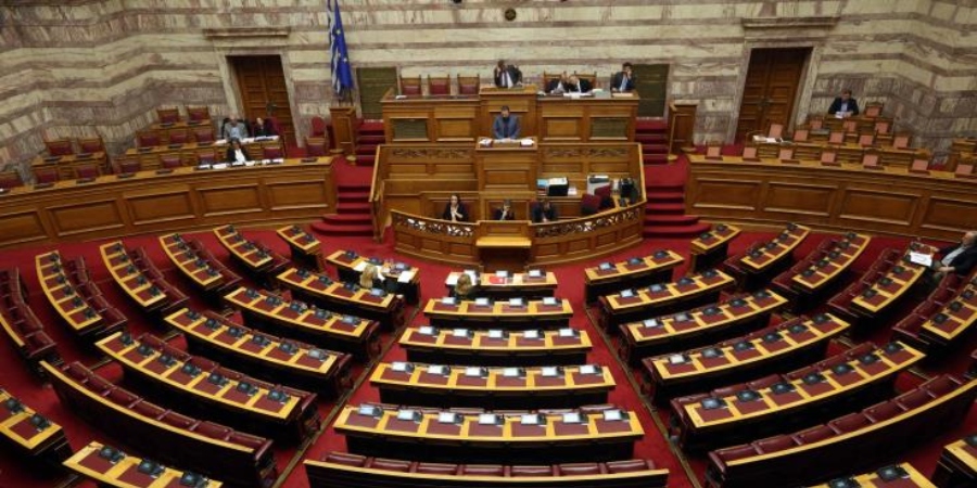 Αρχίζει η συζήτηση για ψήφο εμπιστοσύνης που ζήτησε ο Έλληνας Πρωθυπουργός 