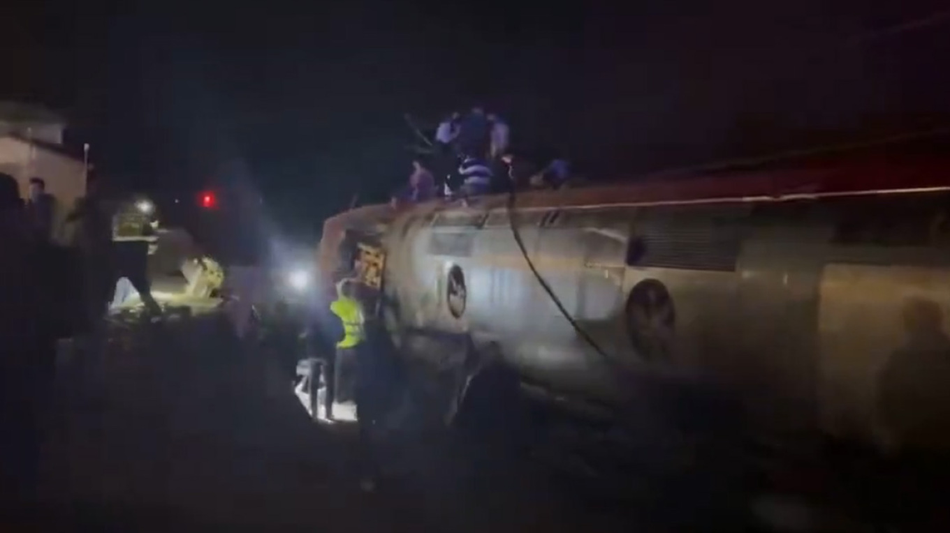 Εκτροχιασμός τρένων υψηλής ταχύτητας στην Ισπανία: Τουλάχιστον 21 νεκροί και 30 σοβαρά τραυματίες, «σαν ταινία τρόμου» λένε επιβάτες