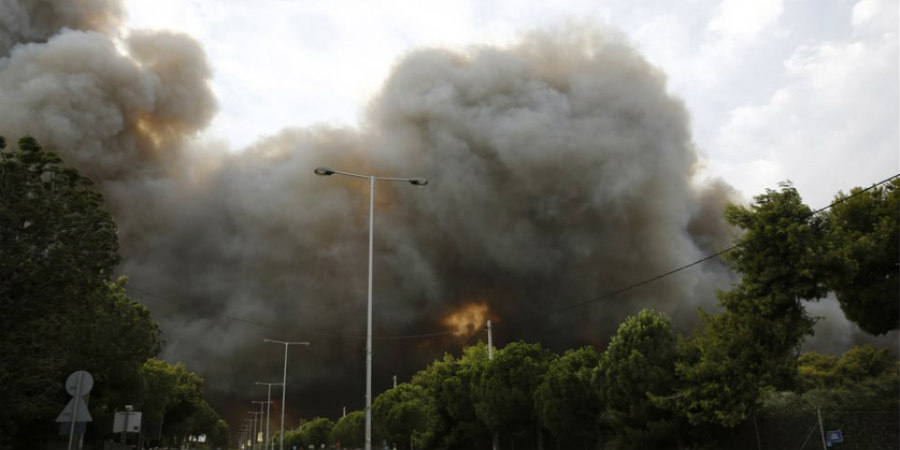 Δήμαρχος Ραφήνας: «Κάηκαν πάνω από 200 σπίτια - Φοβάμαι για νεκρούς» 