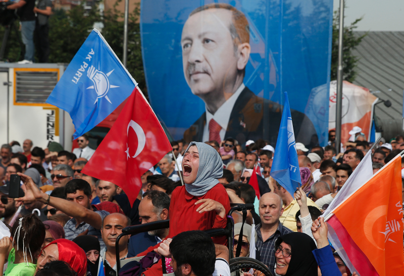 Με επίκεντρο την Κωνσταντινούπολη, ολοκληρώθηκε η προεκλογική εκστρατεία Ερντογάν και Ιντζέ 