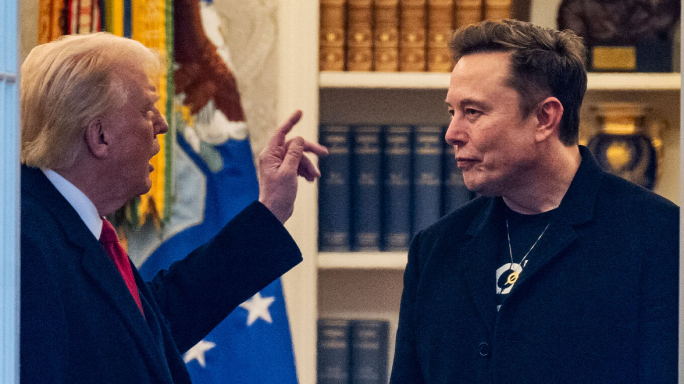 Axios: Ο Μασκ έχει τα χρήματα, αλλά ο Τραμπ έχει την εξουσία