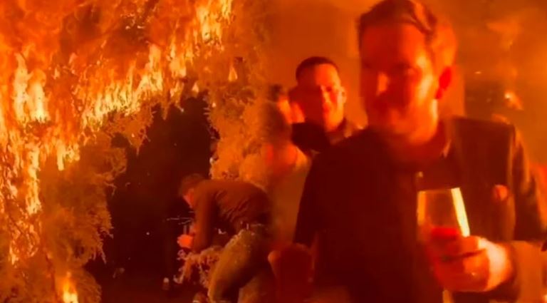 Πανικός σε εστιατόριο στο Λονδίνο - Πελάτες τρέχουν να σωθούν από τις φλόγες - Δείτε βίντεο