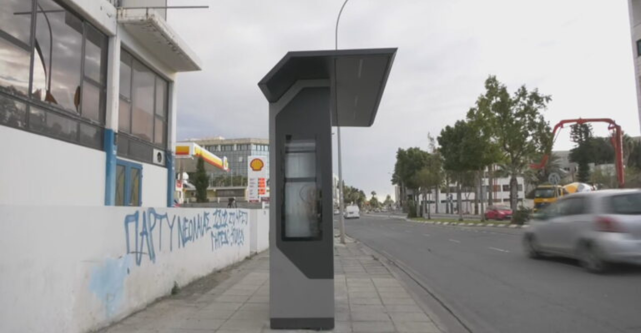 Και όμως έγινε και αυτό στην Κύπρο: Οργή πολιτών - Λεωφορείο δεν σταμάτησε και άφησε επιβάτη στη στάση