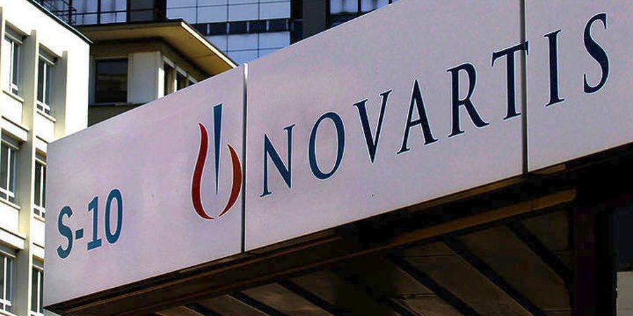 Χρηματισμό πρώην συμβούλου υπουργών Υγείας αποδίδουν οι Εισαγγελείς που ερευνούν την υπόθεση Novartis.