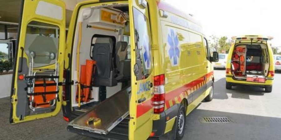 ΕΚΤΑΚΤΟ – ΣΤΡΟΒΟΛΟΣ: Στο νοσοκομείο μητέρα και παιδί μετά από τροχαίο ατύχημα  