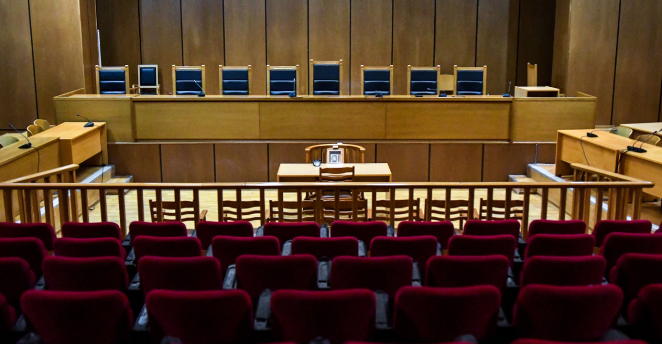 Ένοχος Έλληνας ηθοποιός για βιασμό και δύο απόπειρες βιασμού - Ξέσπασαν σε κλάματα οι καταγγέλλουσες 